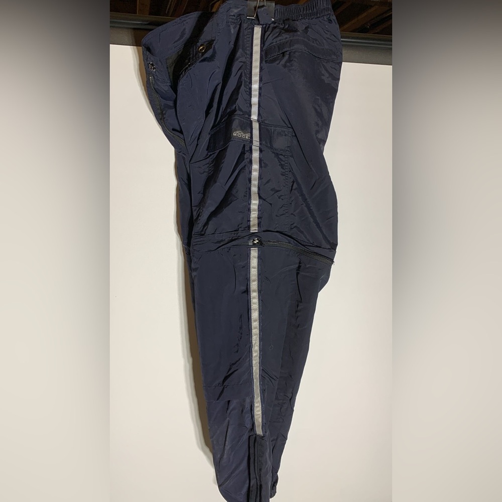 Men's Pants that convert to shorts